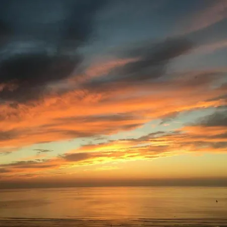 Appartamento In Mariakerke With Stunning Sea Views Ostenda