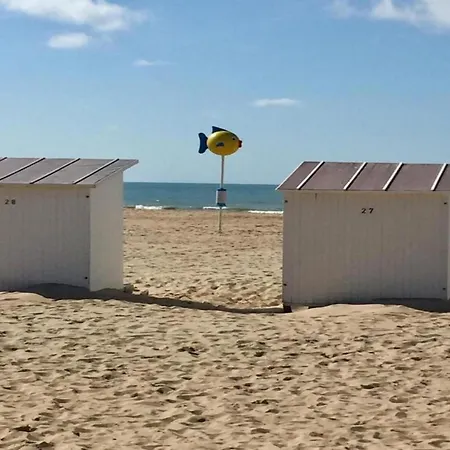 Appartement In Mariakerke With Stunning Sea Views